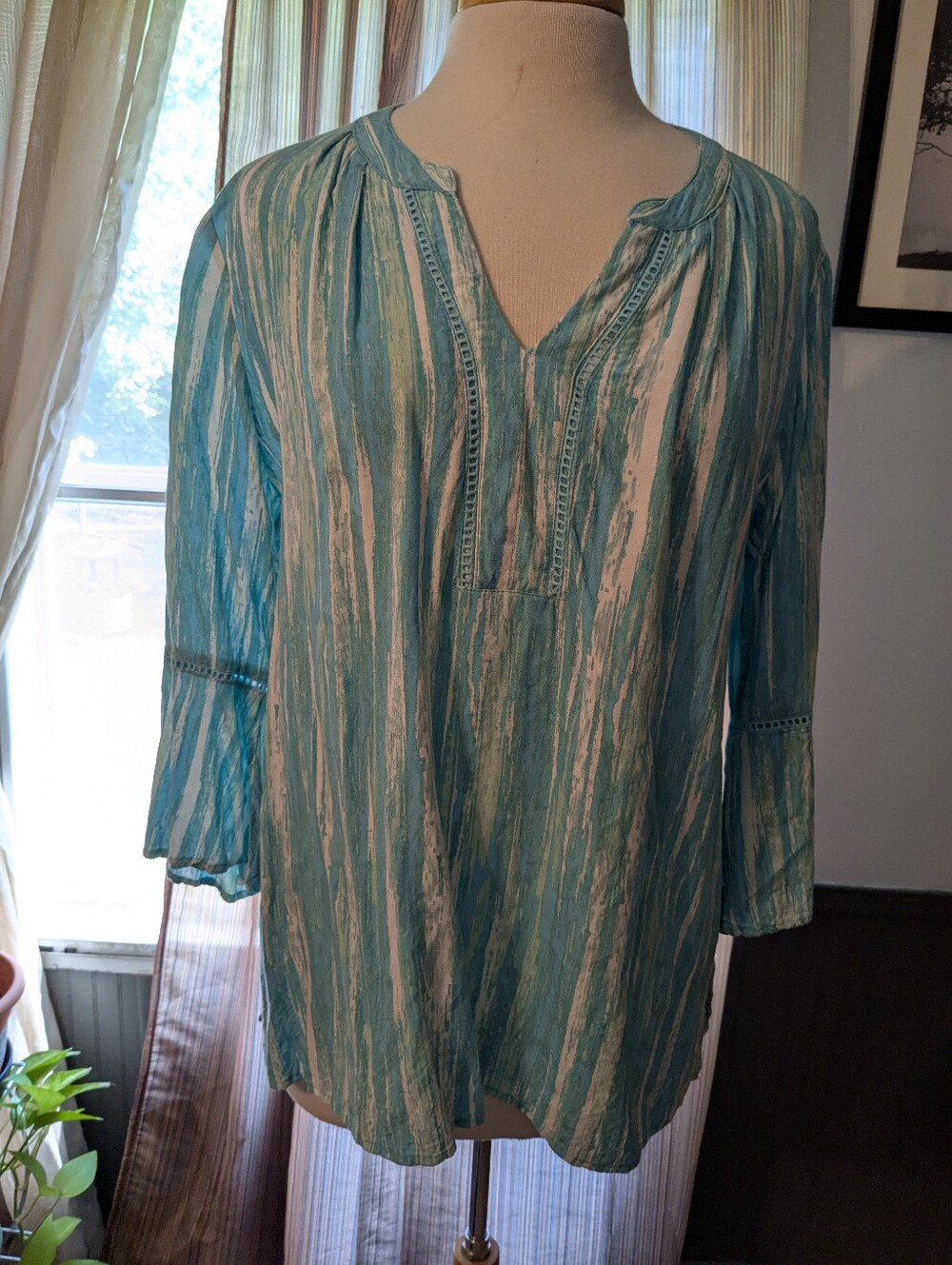 Gloria Vanderbilt Striped Teal and White Women’s Peasant Blouse